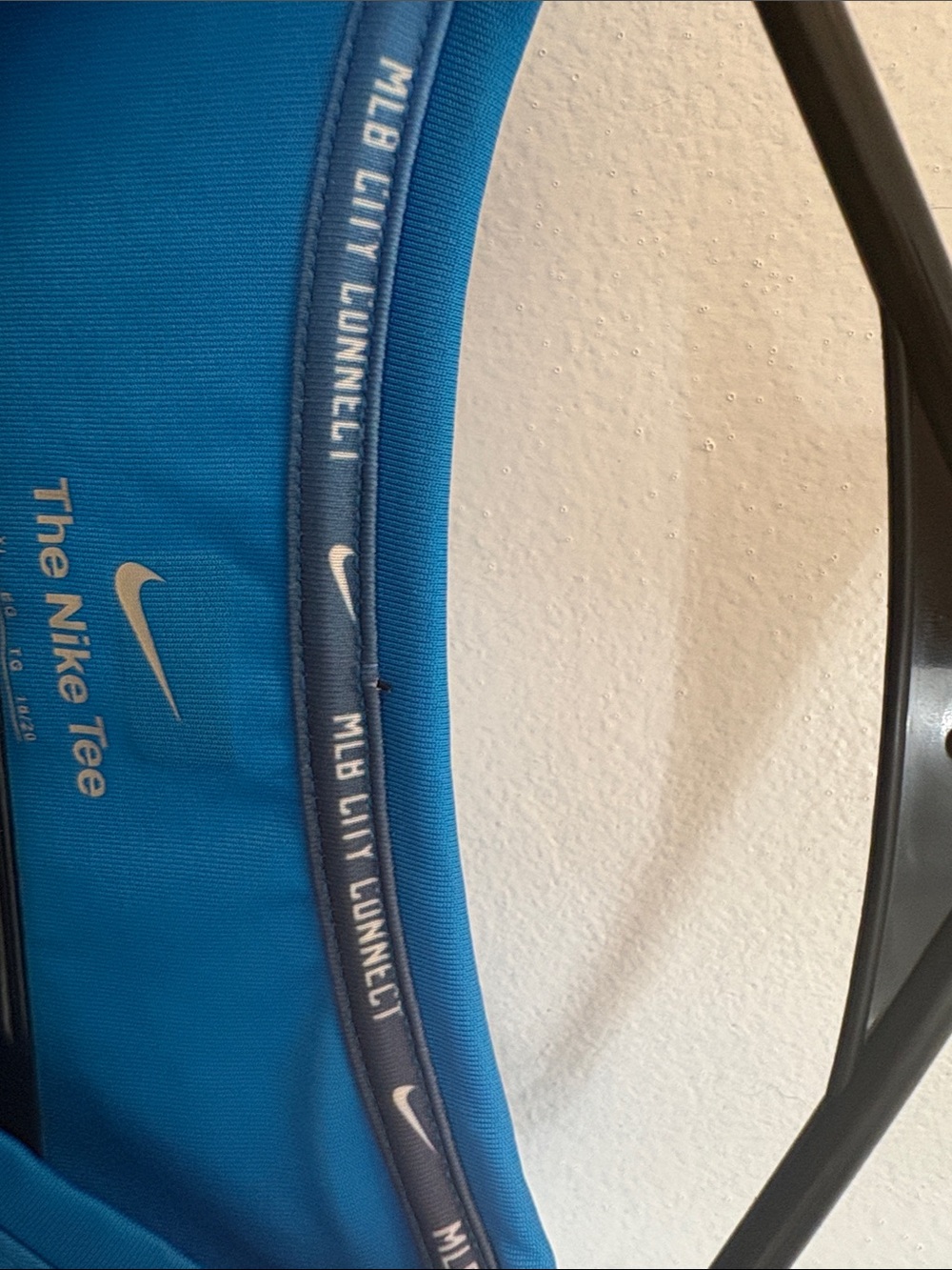 Nike Blue-to-Black Gradient Tee with Yellow Swoosh - Picture 6 of 6